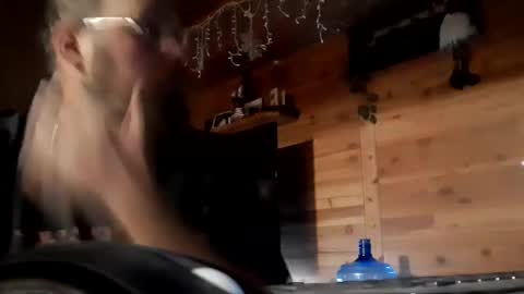 Snapshot of just_hangin_around chatting on 11/11/25, 03:56 just_hangin_around online show from 11/11/25, 03:56