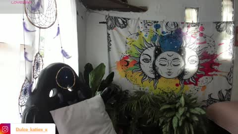 Snapshot of just_katiex chatting on 02/06/25, 06:35 Sofia online show from 02/06/25, 06:35