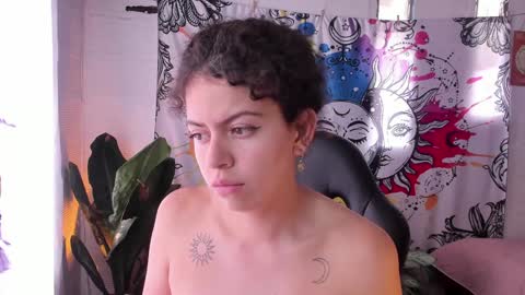 Snapshot of just_katiex chatting on 02/08/25, 04:47 Sofia online show from 02/08/25, 04:47