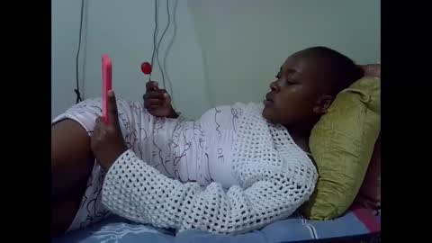 Snapshot of just_nuru chatting on 12/22/25, 01:30 just_nuru online show from 12/22/25, 01:30