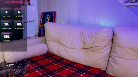Snapshot of just_sammy chatting on 12/19/24, 11:46 Samuel online show from 12/19/24, 11:46