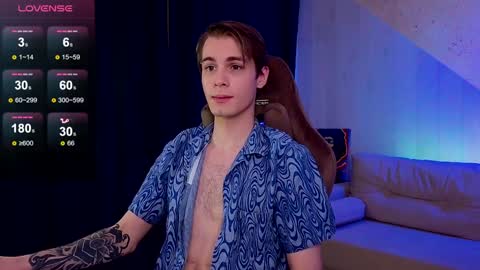 Snapshot of just_sammy chatting on 01/11/25, 04:27 Samuel online show from 01/11/25, 04:27