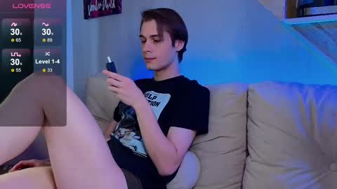 Snapshot of just_sammy chatting on 02/24/25, 05:11 Samuel online show from 02/24/25, 05:11