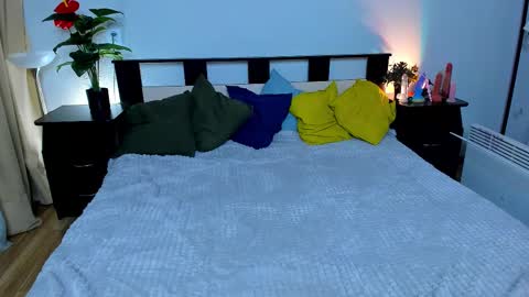 just_sayori online show from 10/11/25, 03:21