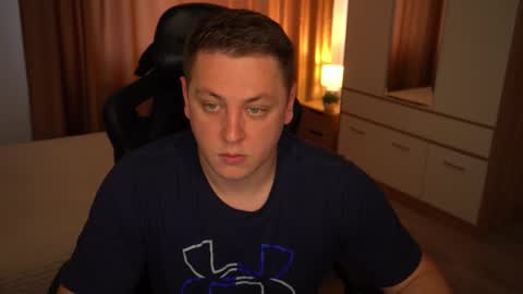 Snapshot of just_top chatting on 09/14/25, 12:59 David online show from 09/14/25, 12:59