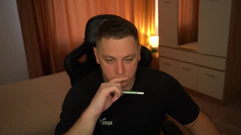 Snapshot of just_top chatting on 09/17/25, 11:56 David online show from 09/17/25, 11:56