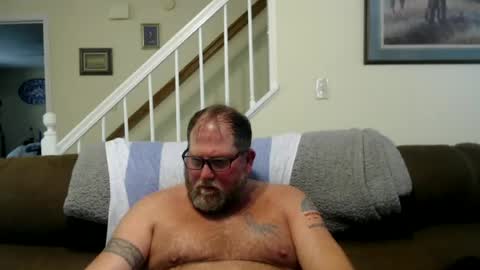 Snapshot of justaguyandnaked chatting on 06/11/26, 06:28 justaguyandnaked online show from 06/11/26, 06:28