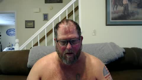 Snapshot of justaguyandnaked chatting on 06/14/26, 04:53 justaguyandnaked online show from 06/14/26, 04:53