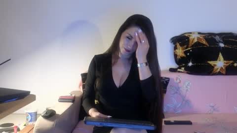 Snapshot of justanneagain chatting on 11/03/25, 08:10 JustAnne online show from 11/03/25, 08:10