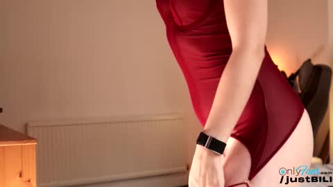 Snapshot of justbecauseiloveit chatting on 09/15/25, 02:06 Billie B William online show from 09/15/25, 02:06