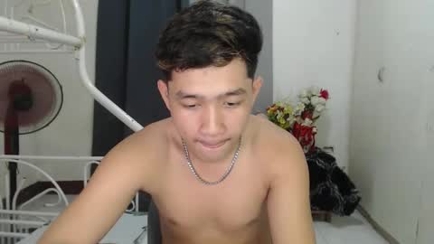 Cyril online show from 04/12/26, 01:27