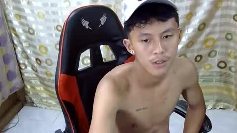 Snapshot of justcallme_james chatting on 03/13/26, 12:12 James online show from 03/13/26, 12:12