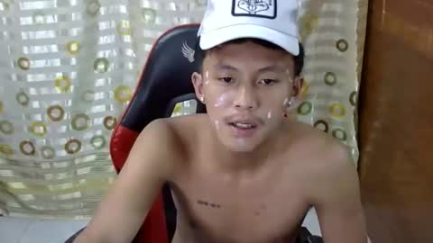 Snapshot of justcallme_james chatting on 03/18/26, 01:47 James online show from 03/18/26, 01:47