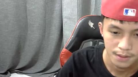 Snapshot of justcallme_james chatting on 04/04/26, 02:43 James online show from 04/04/26, 02:43