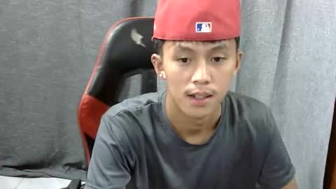 Snapshot of justcallme_james chatting on 04/08/26, 03:50 James online show from 04/08/26, 03:50