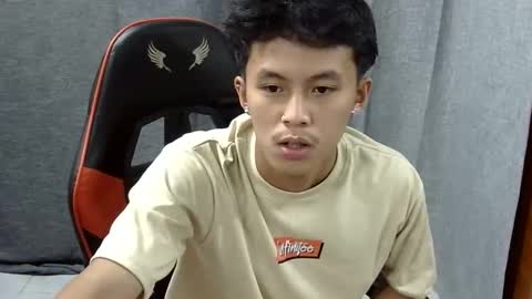 Snapshot of justcallme_james chatting on 04/09/26, 05:07 James online show from 04/09/26, 05:07