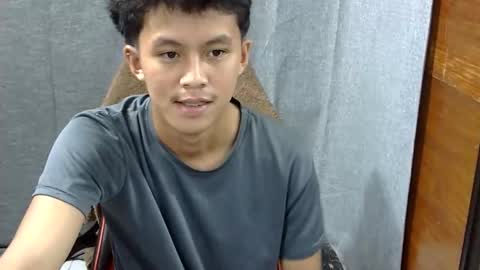 Snapshot of justcallme_james chatting on 04/23/26, 07:52 James online show from 04/23/26, 07:52