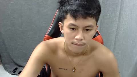 Snapshot of justcallme_james chatting on 05/27/26, 04:09 James online show from 05/27/26, 04:09