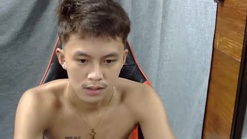 Snapshot of justcallme_james chatting on 06/08/26, 03:40 James online show from 06/08/26, 03:40