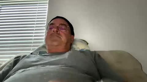 Snapshot of justcallmemarcus chatting on 01/22/25, 09:43 justcallmemarcus online show from 01/22/25, 09:43