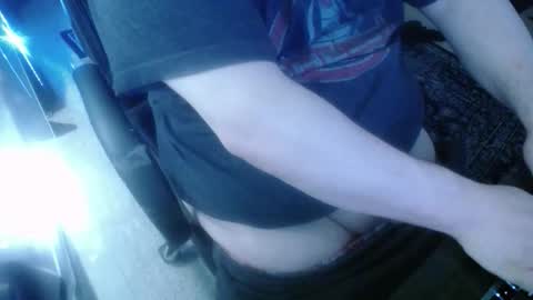 Snapshot of justchillinhey5776 chatting on 12/20/25, 07:32 Rick online show from 12/20/25, 07:32