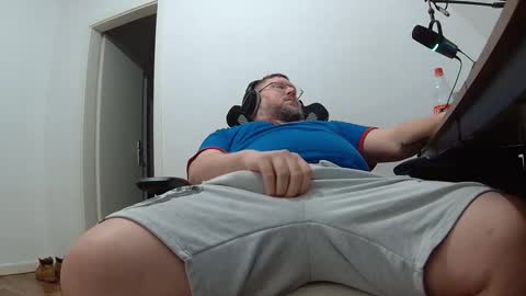 Snapshot of justflo chatting on 03/07/26, 09:12 Just Flo --- online show from 03/07/26, 09:12