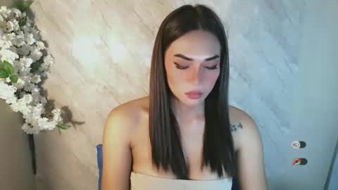 justhewayouare21 online show from 04/23/26, 02:30