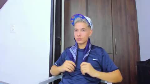 Snapshot of justin_biker chatting on 11/22/25, 11:26 justin_biker online show from 11/22/25, 11:26