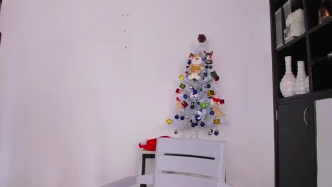 Snapshot of justin_biker chatting on 12/02/25, 07:20 justin_biker online show from 12/02/25, 07:20