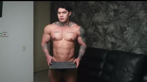 Snapshot of justin_clark1 chatting on 11/24/25, 04:45 justin clark1 online show from 11/24/25, 04:45