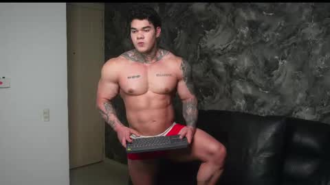 Snapshot of justin_clark1 chatting on 11/27/25, 04:03 justin clark1 online show from 11/27/25, 04:03