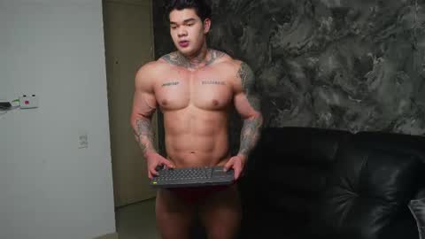 Snapshot of justin_clark1 chatting on 12/04/25, 04:33 justin clark1 online show from 12/04/25, 04:33