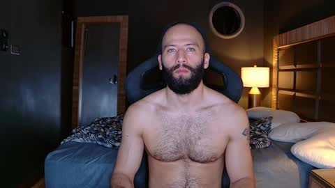 Snapshot of justin_hton chatting on 01/09/25, 01:50 Justin online show from 01/09/25, 01:50