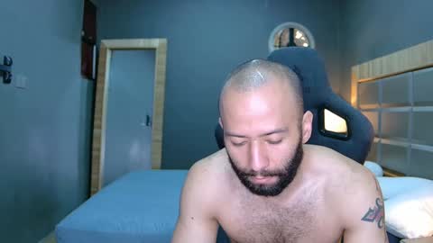 Snapshot of justin_hton chatting on 01/10/25, 03:16 Justin online show from 01/10/25, 03:16