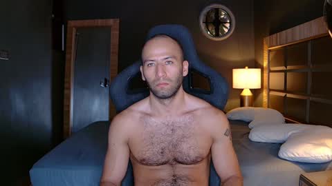 Snapshot of justin_hton chatting on 02/07/25, 09:48 Justin online show from 02/07/25, 09:48