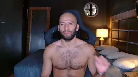 Snapshot of justin_hton chatting on 02/22/25, 01:57 Justin online show from 02/22/25, 01:57