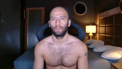 Snapshot of justin_hton chatting on 02/25/25, 09:09 Justin online show from 02/25/25, 09:09