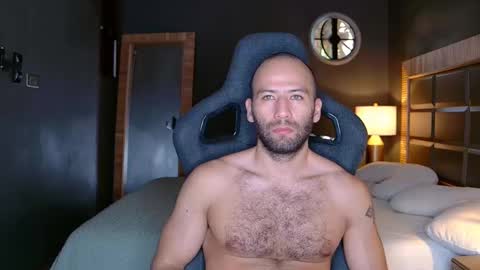 Snapshot of justin_hton chatting on 03/07/25, 03:39 Justin online show from 03/07/25, 03:39