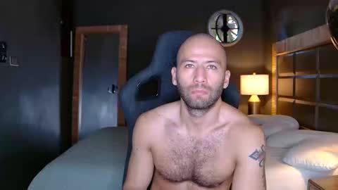 Snapshot of justin_hton chatting on 03/11/25, 01:12 Justin online show from 03/11/25, 01:12