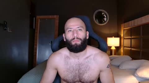 Snapshot of justin_hton chatting on 10/21/25, 11:11 Justin online show from 10/21/25, 11:11