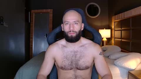 Snapshot of justin_hton chatting on 10/28/25, 10:41 Justin online show from 10/28/25, 10:41