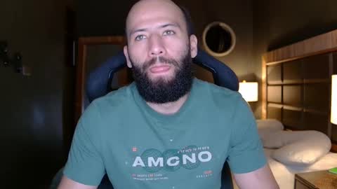 Snapshot of justin_hton chatting on 11/09/25, 01:37 Justin online show from 11/09/25, 01:37