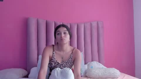 Snapshot of justin_jazmin chatting on 12/27/24, 06:42 JUSTIN Y JAZMIN online show from 12/27/24, 06:42