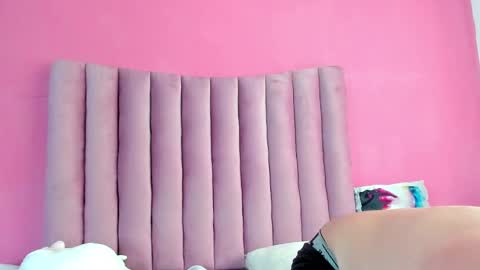 Snapshot of justin_jazmin chatting on 02/05/25, 09:40 JUSTIN Y JAZMIN online show from 02/05/25, 09:40