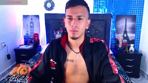 Snapshot of justin_melendez chatting on 01/03/25, 05:06 JUSTIN online show from 01/03/25, 05:06