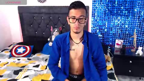 Snapshot of justin_melendez chatting on 01/22/25, 08:29 JUSTIN online show from 01/22/25, 08:29