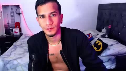 Snapshot of justin_melendez chatting on 09/30/25, 11:26 JUSTIN online show from 09/30/25, 11:26