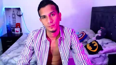 Snapshot of justin_melendez chatting on 10/01/25, 05:24 JUSTIN online show from 10/01/25, 05:24