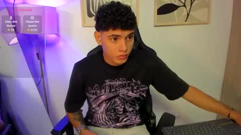 Snapshot of justin_payn14 chatting on 04/22/26, 01:45 justin_payn14 online show from 04/22/26, 01:45