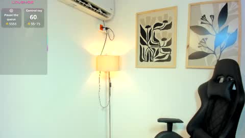 Snapshot of justin_payn14 chatting on 07/06/26, 12:02 justin_payn14 online show from 07/06/26, 12:02